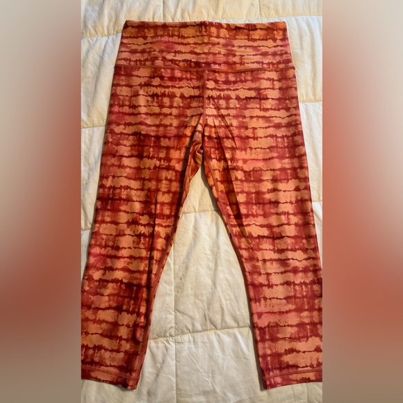 Athleta Elation Capri, size L - Picture 2 of 3